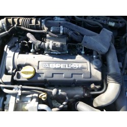opel astra g berlina del año 2000