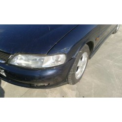 opel vectra b berlina del año 2000