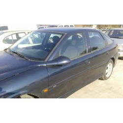 opel vectra b berlina del año 2000