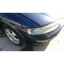 opel vectra b berlina del año 2000