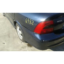 opel vectra b berlina del año 2000