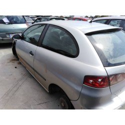 seat ibiza (6l1) del año 2002