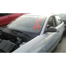 seat ibiza (6l1) del año 2002