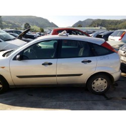 ford focus berlina (cak) del año 1998
