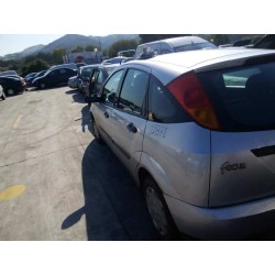 ford focus berlina (cak) del año 1998