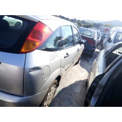 ford focus berlina (cak) del año 1998