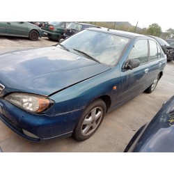 nissan primera berlina (p11) del año 2001
