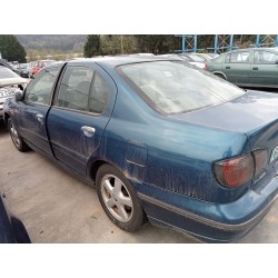 nissan primera berlina (p11) del año 2001