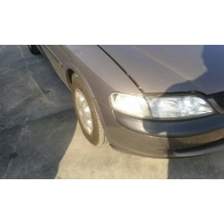 opel vectra b berlina del año 1997