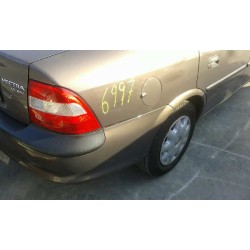 opel vectra b berlina del año 1997