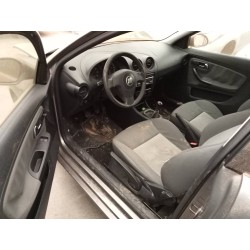 seat ibiza (6l1) del año 2004