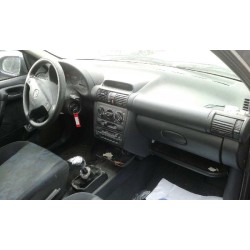 opel corsa b del año 1999