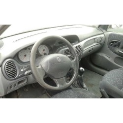 renault megane i fase 2 berlina (ba0) del año 1999