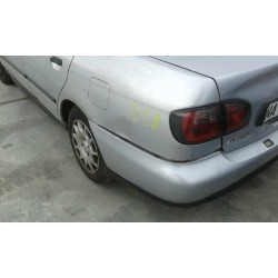 nissan primera berlina (p11) del año 1999