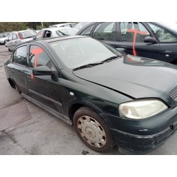 opel astra g berlina del año 2001