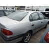 toyota avensis berlina (t 22) del año 2000