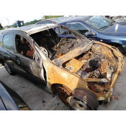 peugeot 206 berlina del año 2003
