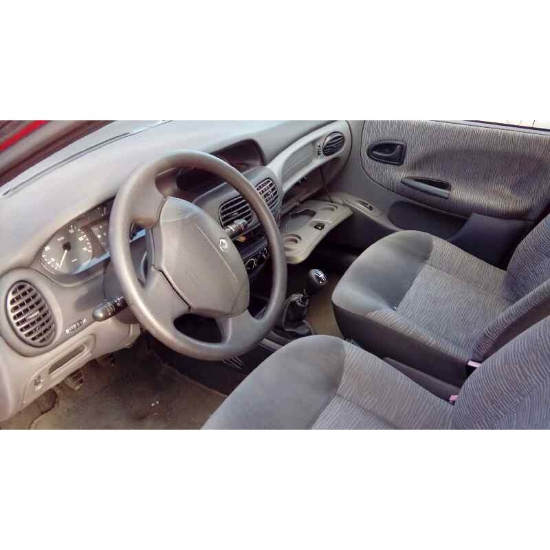 renault megane i fase 2 berlina (ba0) del año 2001