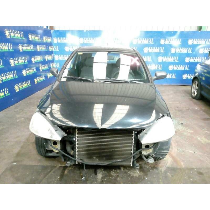 opel corsa c del año 2004