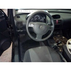 opel corsa c del año 2004