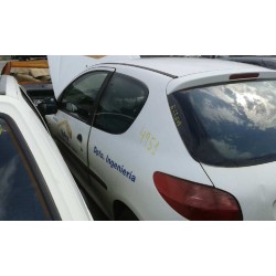 peugeot 206 berlina del año 2002