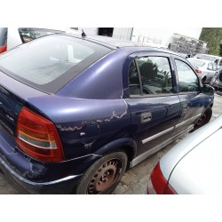 opel astra g berlina del año 2001