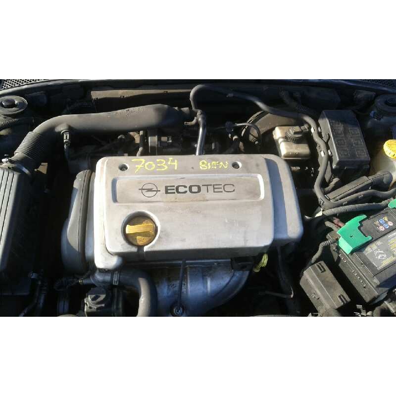 opel vectra b berlina del año 2001