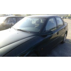 opel vectra b berlina del año 2001
