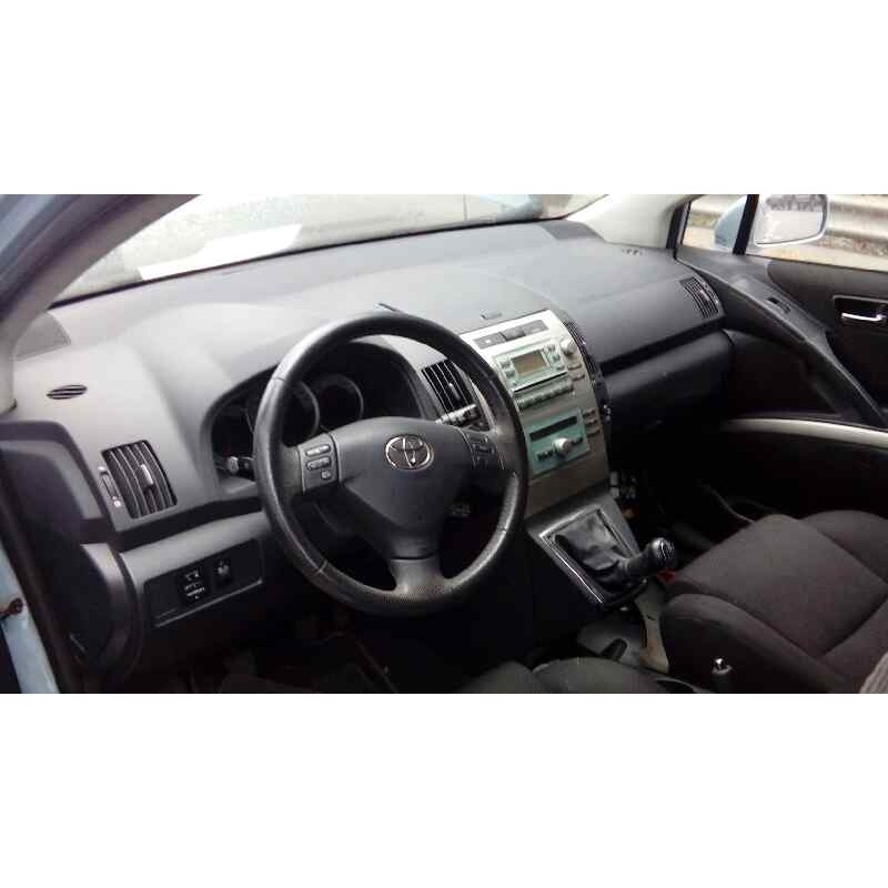 toyota corolla verso (r1) del año 2004 toyota corolla verso (r1) del año 2004