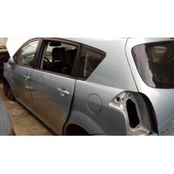 toyota corolla verso (r1) del año 2004