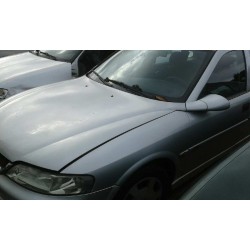 opel vectra b berlina del año 2002