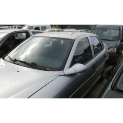 opel vectra b berlina del año 2002