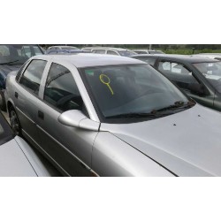 opel vectra b berlina del año 2002