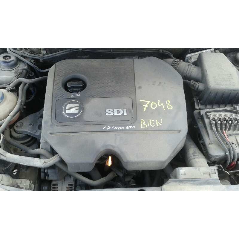 seat ibiza (6l1) del año 2003