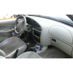 ford fiesta berlina del año 1996