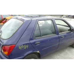 ford fiesta berlina del año 1996