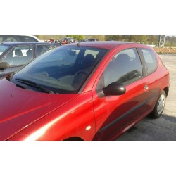 peugeot 206 berlina del año 2000