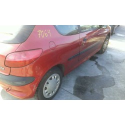 peugeot 206 berlina del año 2000