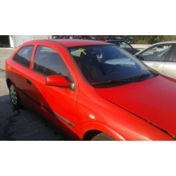 opel astra g berlina del año 2000