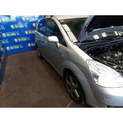 toyota corolla verso (r1) del año 2006