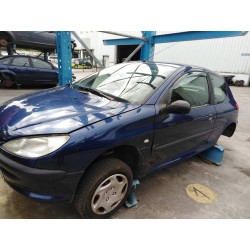peugeot 206 berlina del año 2001