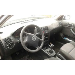 volkswagen golf iv berlina (1j1) del año 2003
