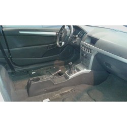 opel astra gtc del año 2007