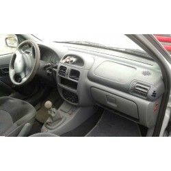 renault clio ii fase i (b/cbo) del año 2000