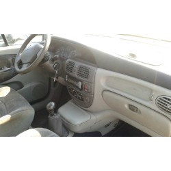 renault scenic (ja..) del año 2001