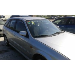 mazda 323 berl. f/s (bj) del año 2002