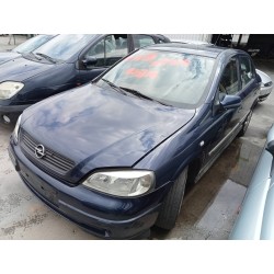 opel astra g berlina del año 2000