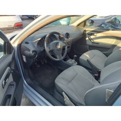 seat ibiza (6l1) del año 2003