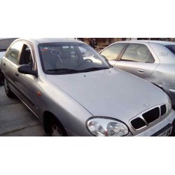 daewoo lanos del año 1999