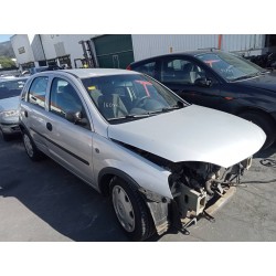 opel corsa c del año 2001